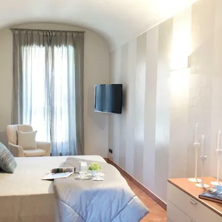 La Finestra Sul Borgo Άλμπα