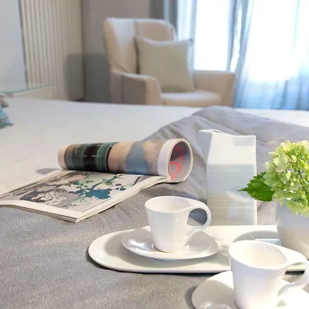 Διαμέρισμα La Finestra Sul Borgo Άλμπα