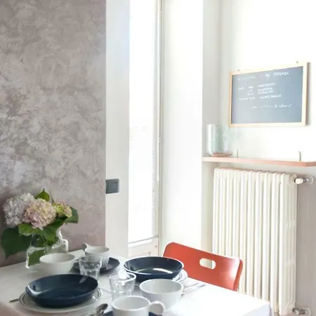 La Finestra Sul Borgo Διαμέρισμα Άλμπα